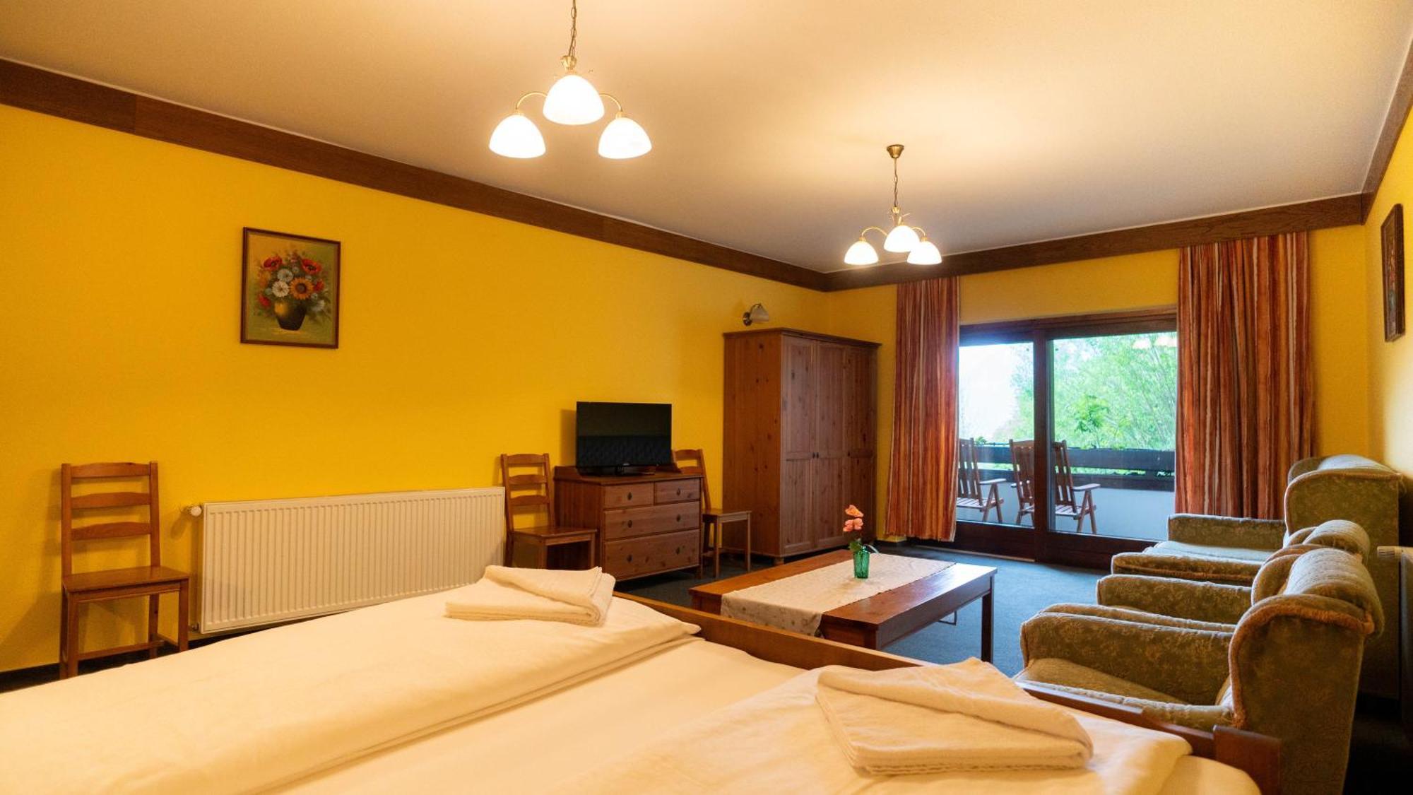 Haus Anna - Kaernten Card Im Sommer Inklusive Bad Kleinkirchheim Luaran gambar